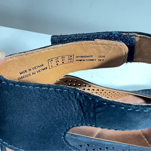 Clarks Reedly Salene Wedge Sandals Women's 9.5 Dark Navy Blue Leather Peep Toe - Picture 2 of 9